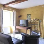 Les Du Chateau *
