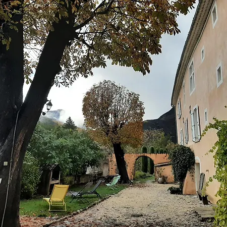 Les Du Chateau * La Robine-Sur-Galabre