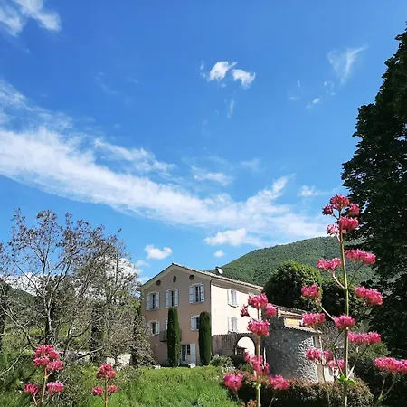 Les Du Chateau
