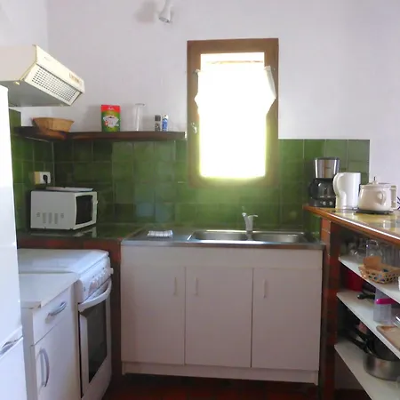 Les Du Chateau Apartment