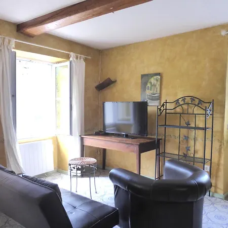 Les Du Chateau *