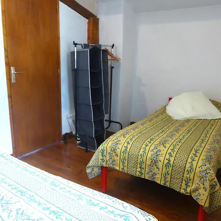 Les Du Chateau Apartment